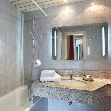 Hotel Paix Republique Paris