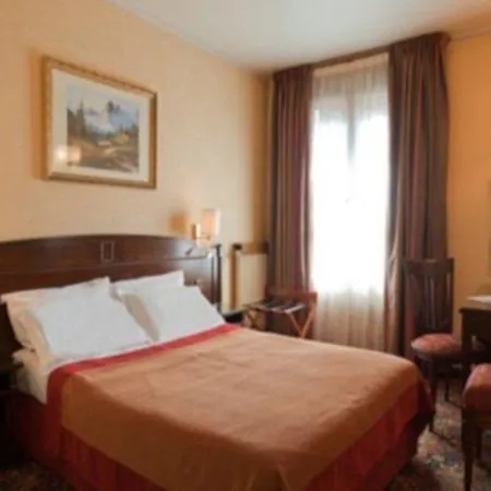 Hotel Paix Republique 3*