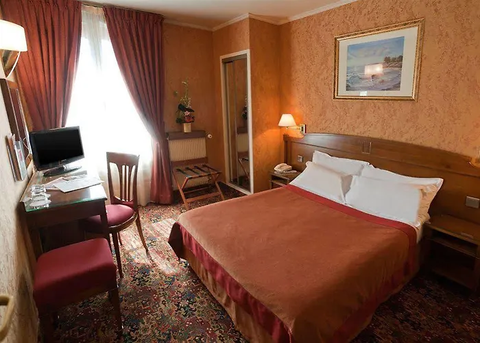 Hotell Paix Republique 3*