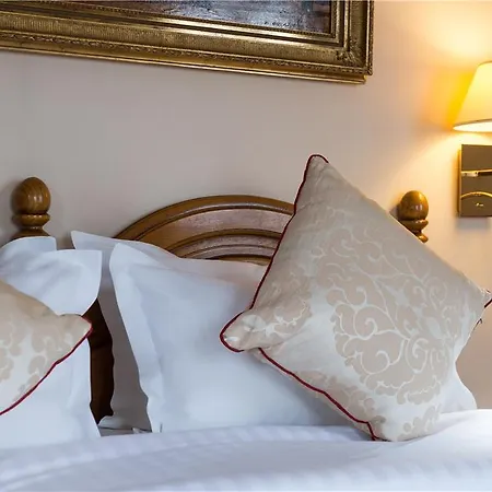 The Originals Paix Republique Hotel Paris