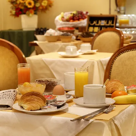 Paix Republique Otel 3*