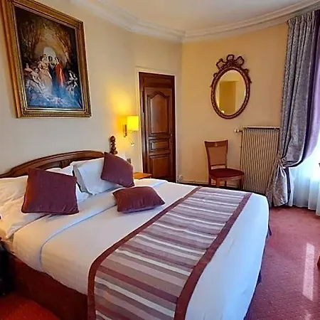 Hotel The Originals Paix Republique Paris
