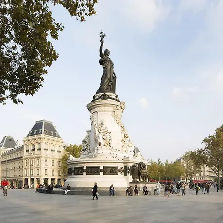 Hotel Paix Republique Paris