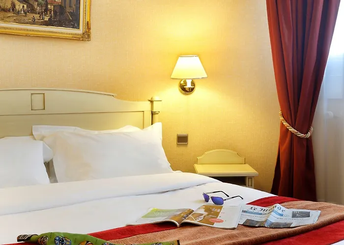 Hotel Paix Republique Paris